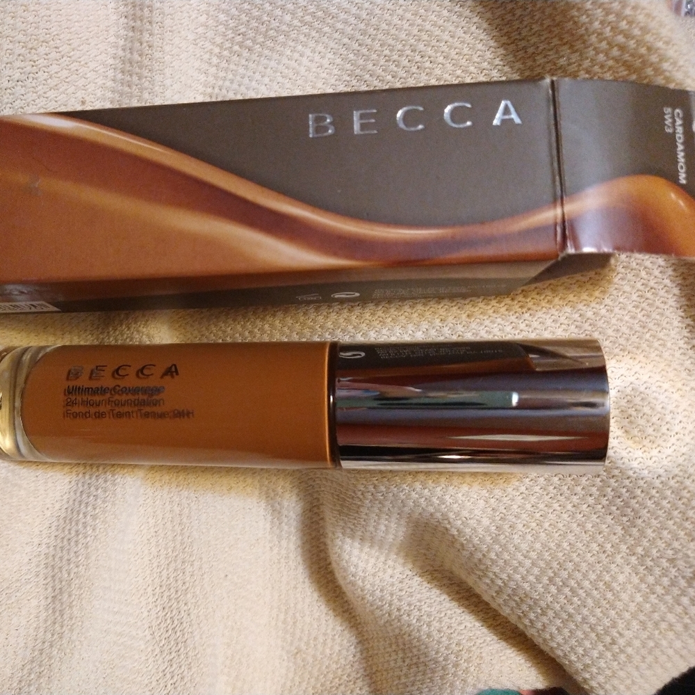 Becca Ultimate Coverage 24hr Foundation NIB